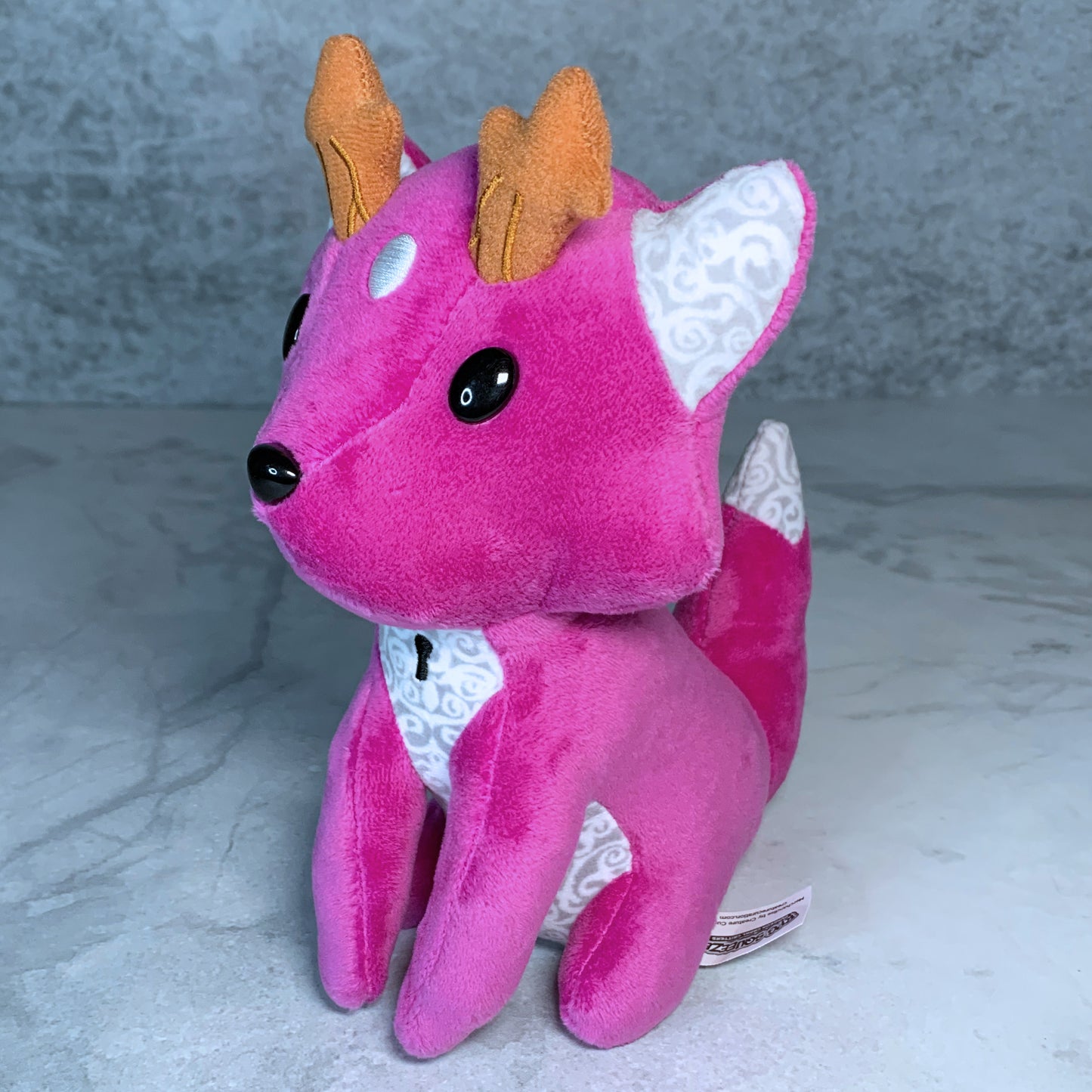 Thailia – Plush